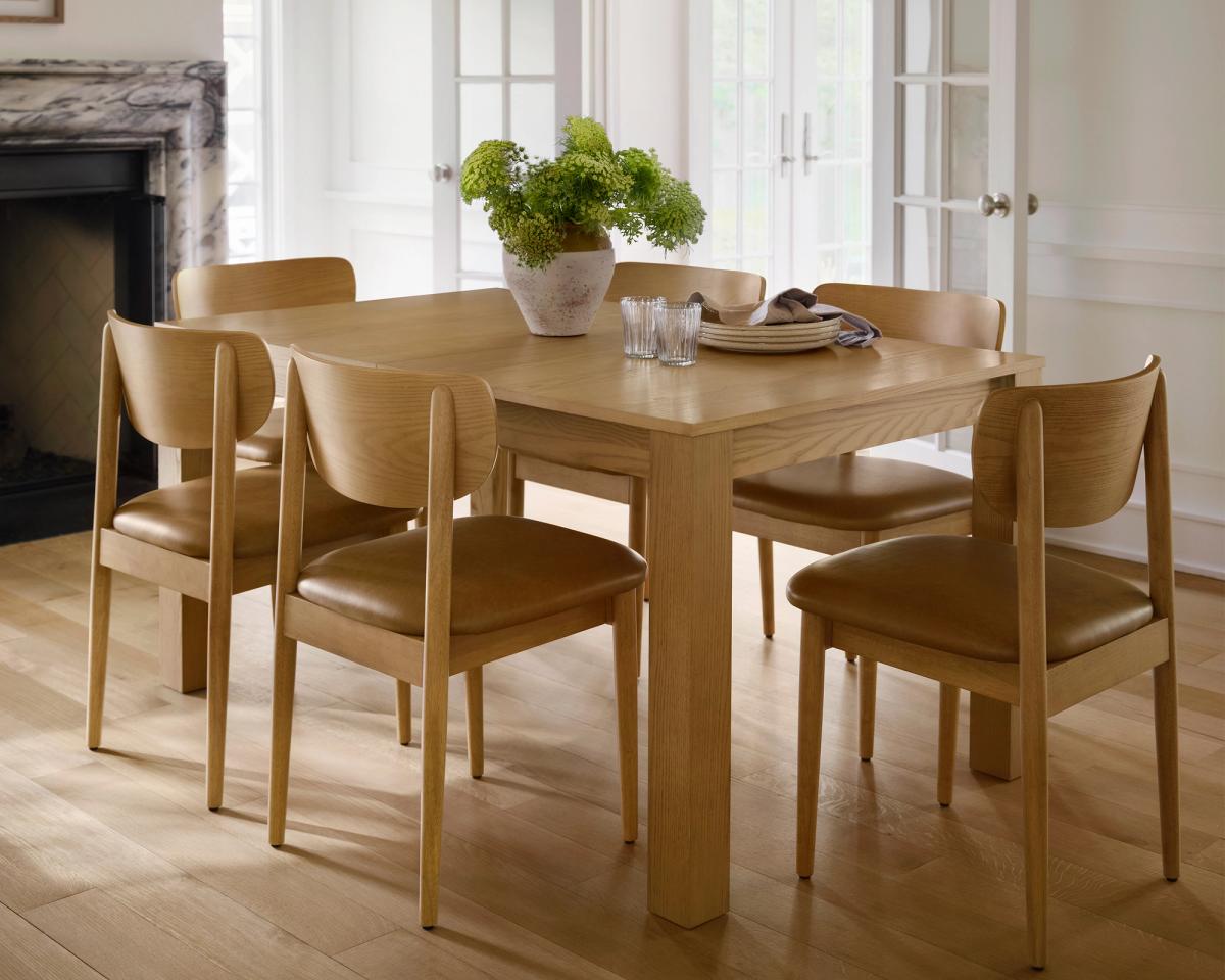 G Furniture Harvest Extendable Dining Table (59 to 79 Inches)