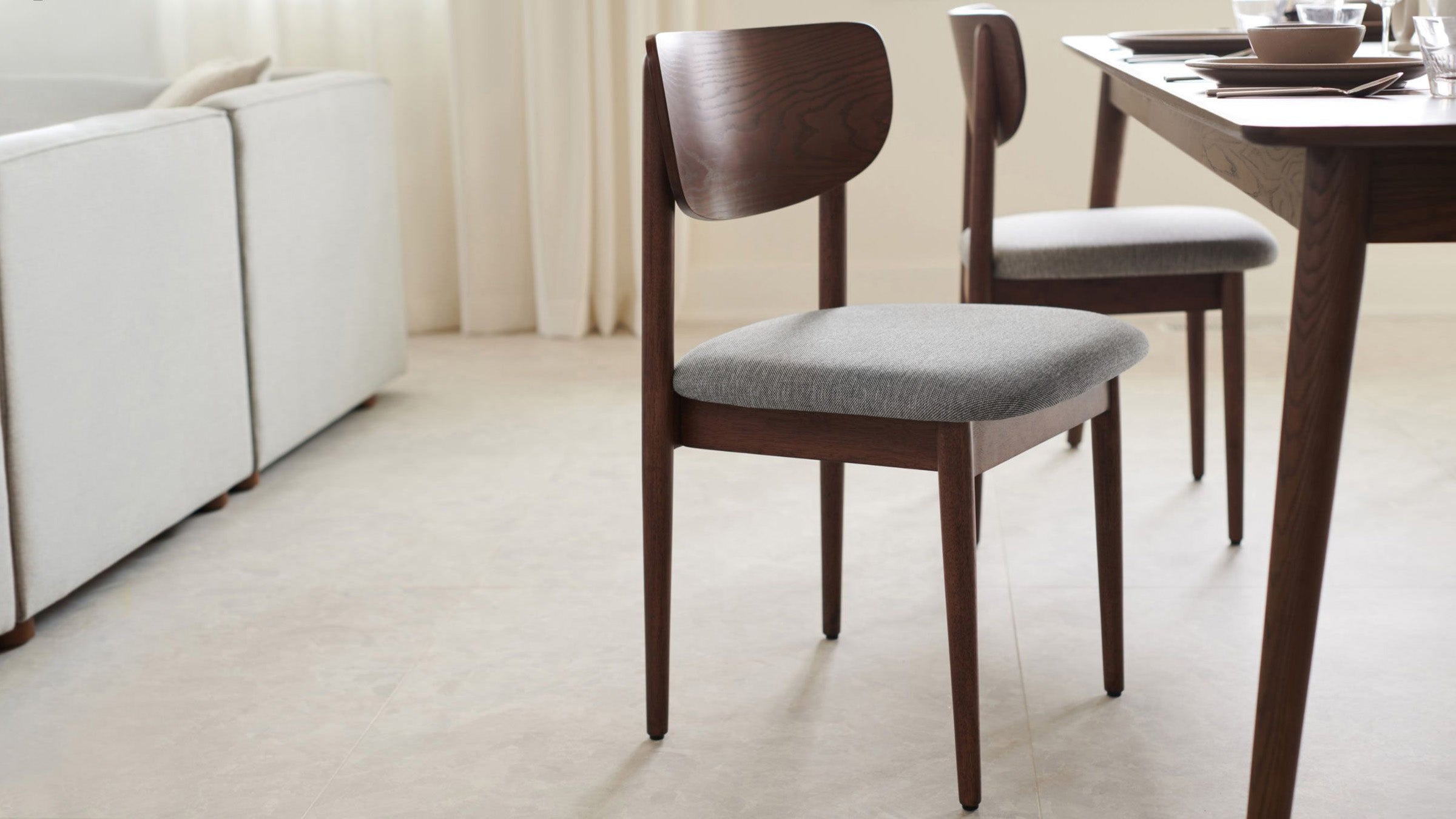 G Furniture Haiku Dining Chairs (Set of 2) – Classic Bistro Style with Ergonomic Wood Back